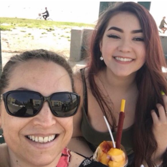 Meet your Posher, Miranda - Picture 1 of 1